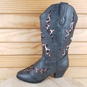 NEW Dingo Gray Western Cowboy Heeled Boots Pull-on Size 7M Faux Leather M12590